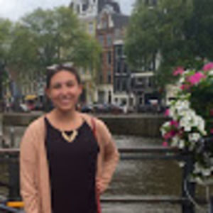 Meet your Posher, Danielle